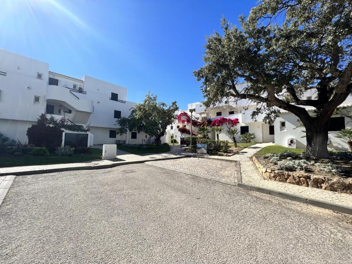 Albufeira Balaia Golf Vilage 2 With Pool By Homing Extérieur photo